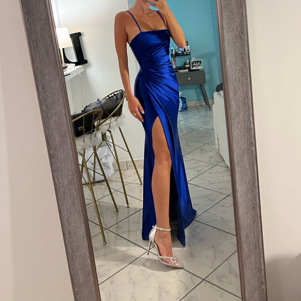 Elegant Blue Satin Evening Dress